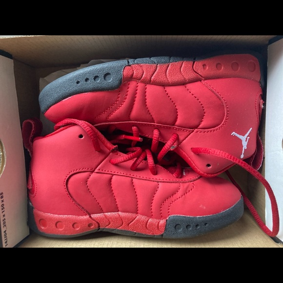 NIB JORDAN JUMPMAN PRO BT BLACK RED New in Box high tops basketball 🏀 9c - Picture 3 of 5